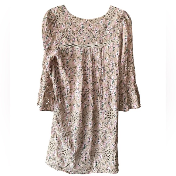 Sundance Floral Eyelet 3/4 Sleeve Ruffle Tunic Blouse Pink Medium - Picture 2 of 5